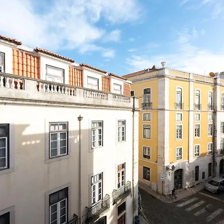 Apartament Baixa Chiado 2 Bedroom Duplex With Ac Elevator