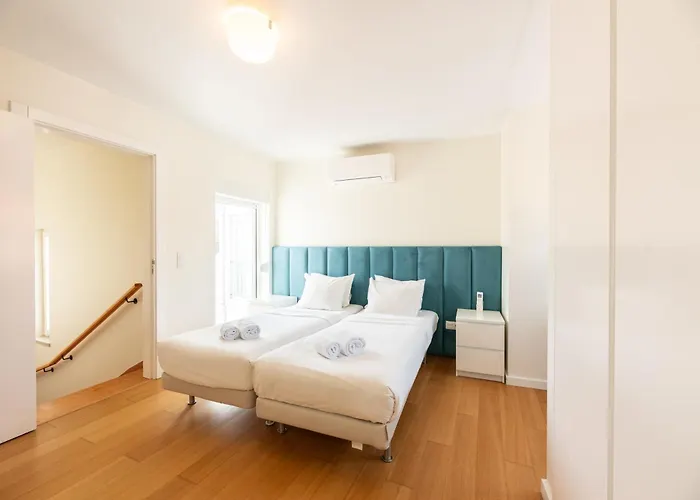 Baixa Chiado 2 Bedroom Duplex With Ac Elevator Apartment