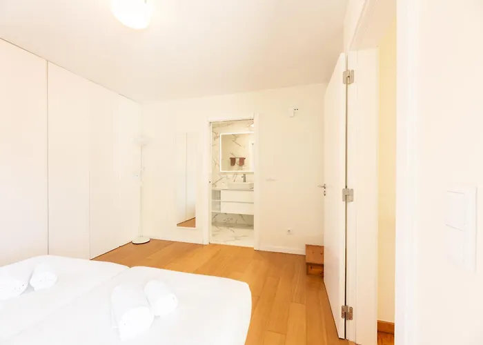 Apartment Baixa Chiado 2 Bedroom Duplex With Ac Elevator *