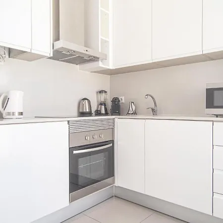 Апартаменты Baixa Chiado 2 Bedroom Duplex With Ac Elevator