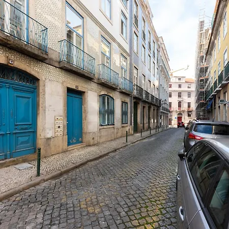 Baixa Chiado 2 Bedroom Duplex With Ac Elevator Lägenhet *