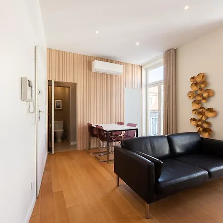 Baixa Chiado 2 Bedroom Duplex With Ac Elevator Lägenhet Lisboa