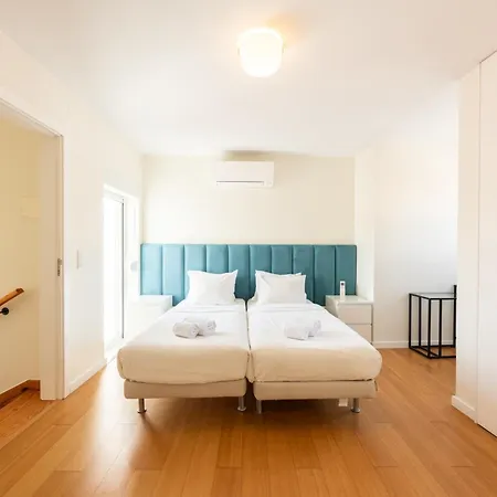 Baixa Chiado 2 Bedroom Duplex With Ac Elevator *