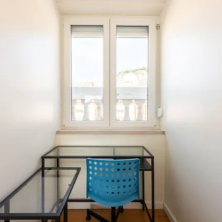 Baixa Chiado 2 Bedroom Duplex With Ac Elevator Lägenhet Lisboa