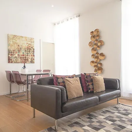 Baixa Chiado 2 Bedroom Duplex With Ac Elevator *