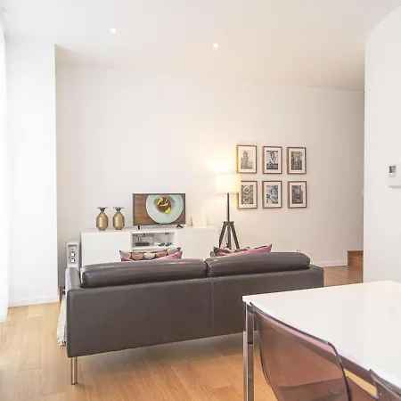 Baixa Chiado 2 Bedroom Duplex With Ac Elevator