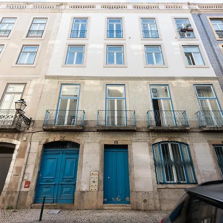 Апартаменти Baixa Chiado 2 Bedroom Duplex With Ac Elevator *